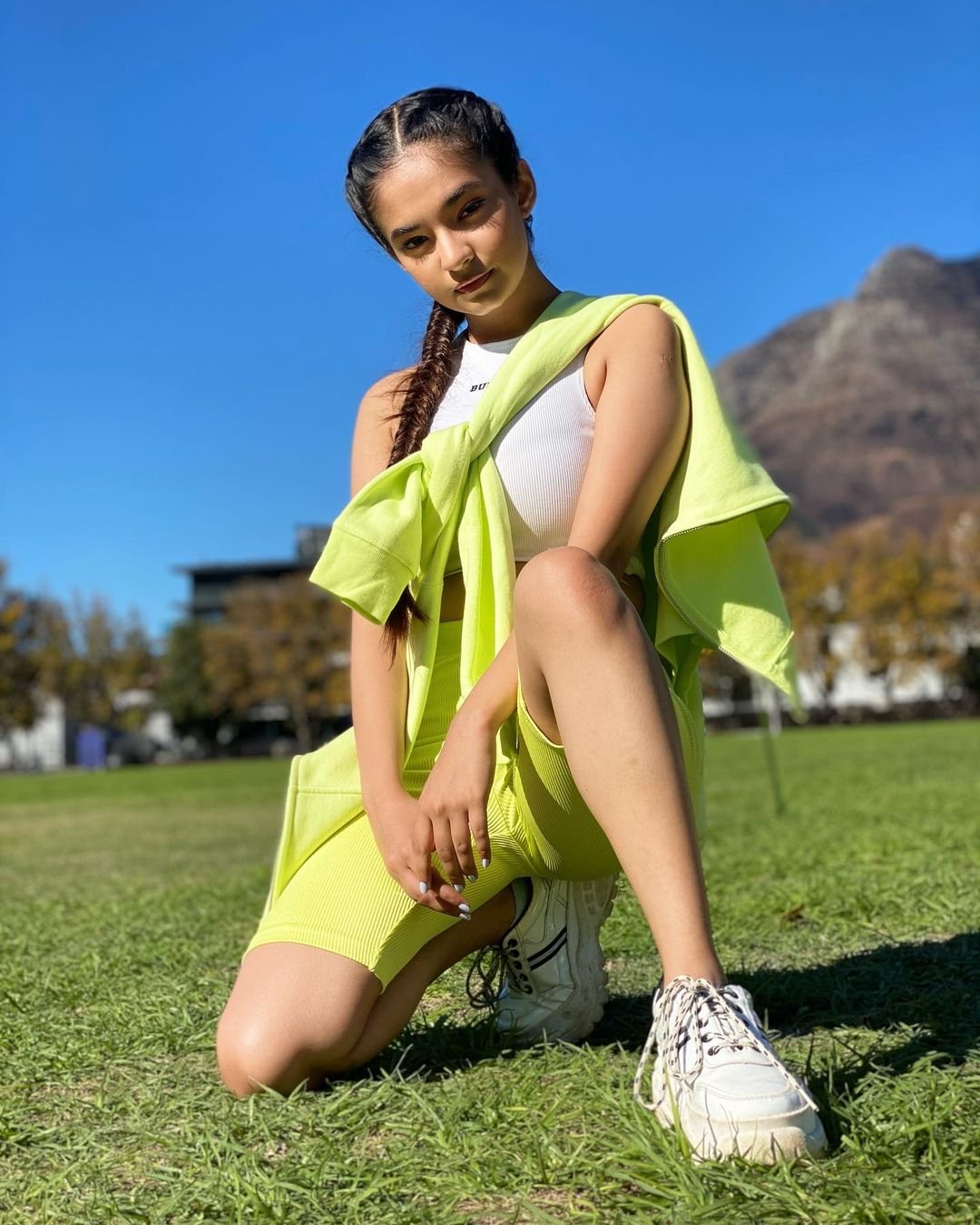 Anushka-Sen-13