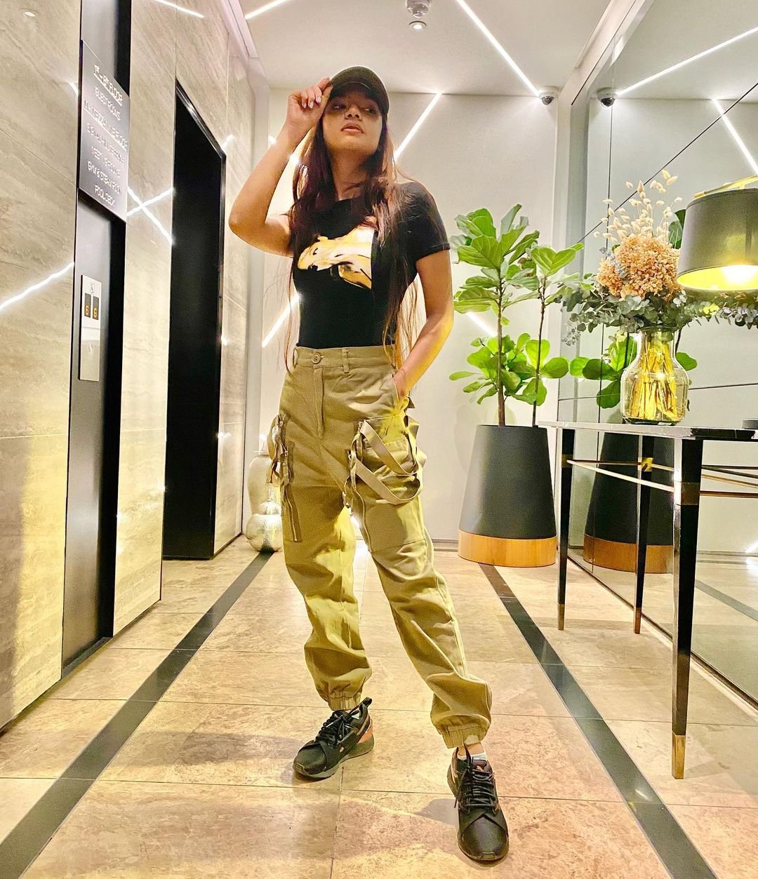 Anushka-Sen-16