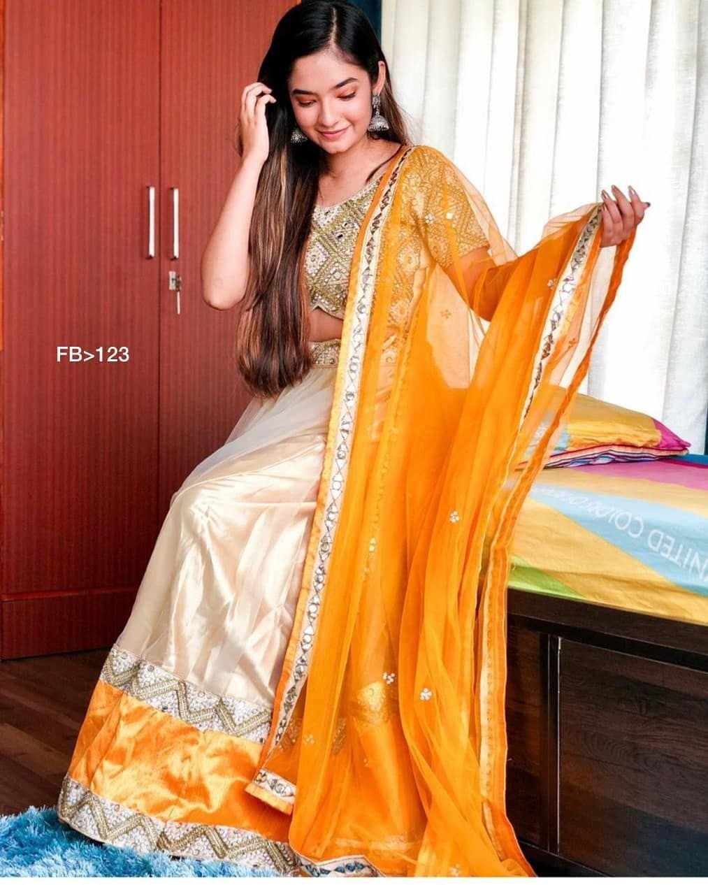 Anushka-Sen-7