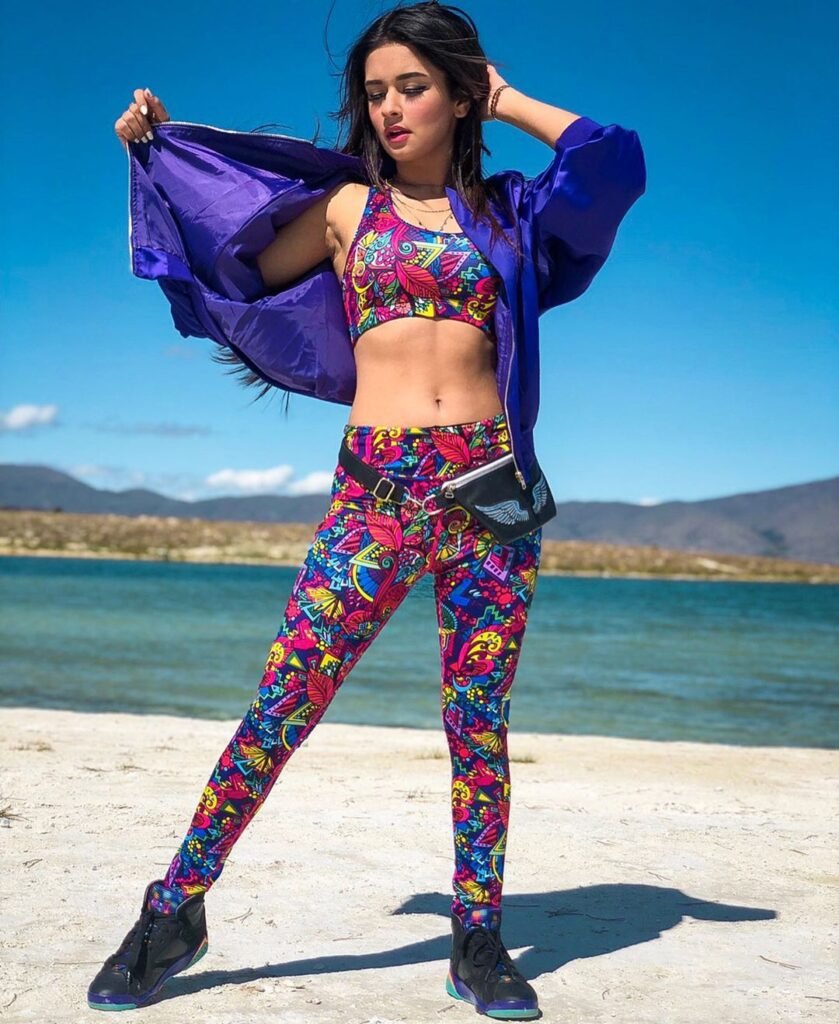 Avneet-Kaur-12