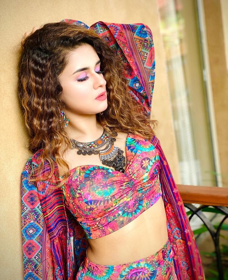Avneet-Kaur-17