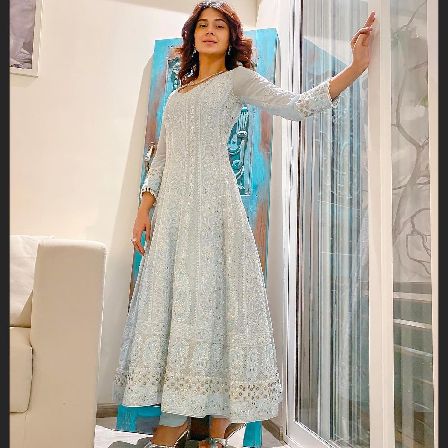 Jennifer-Winget-28