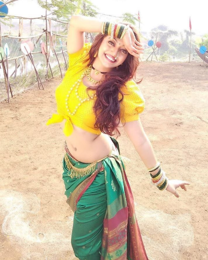 Manasi-Naik-12