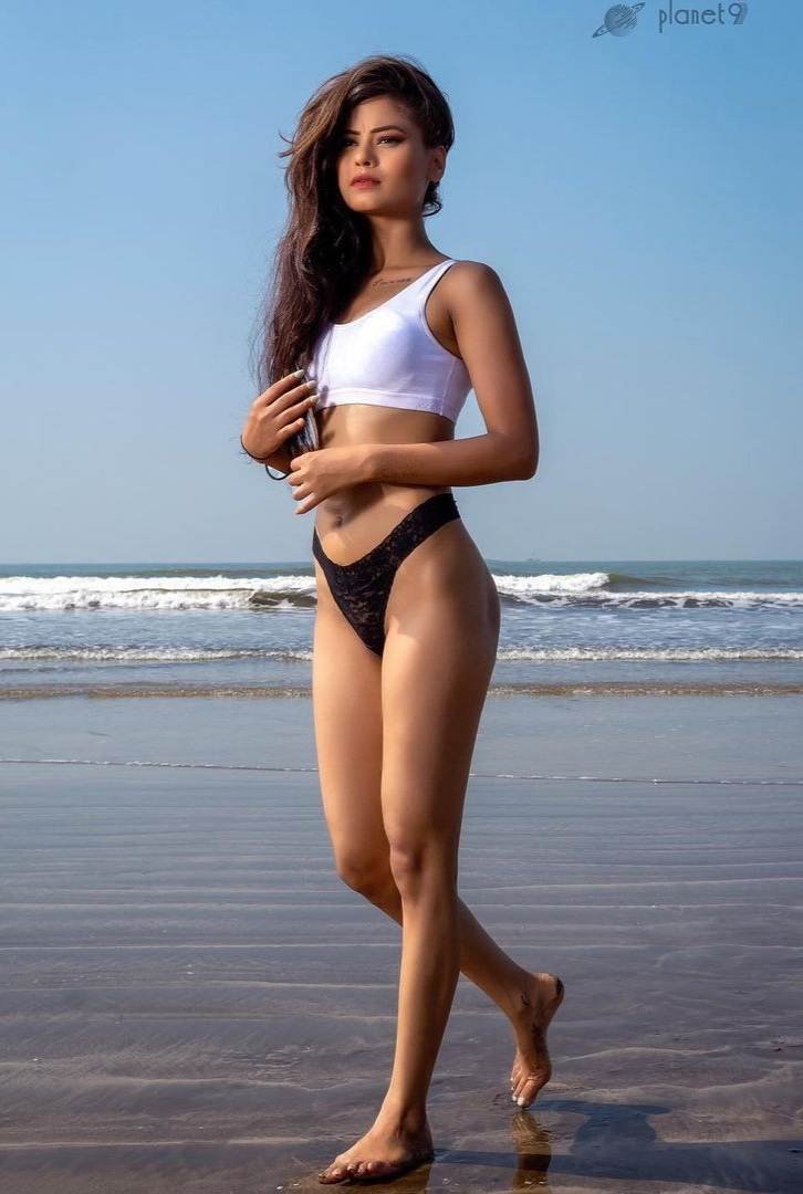 Monika-Chauhan-3