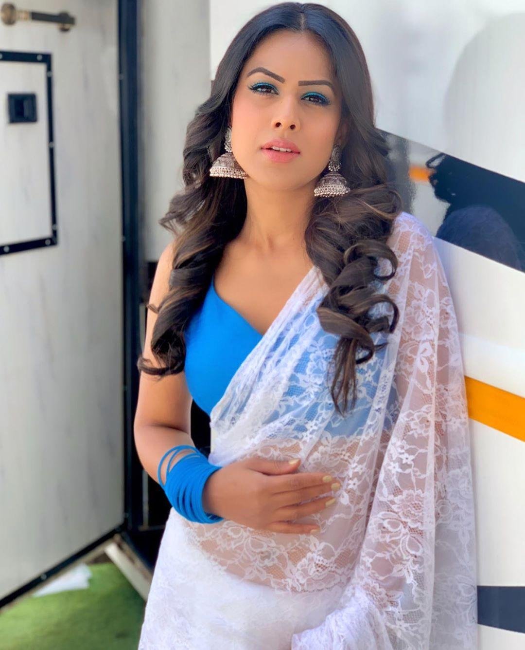 Nia-Sharma-10
