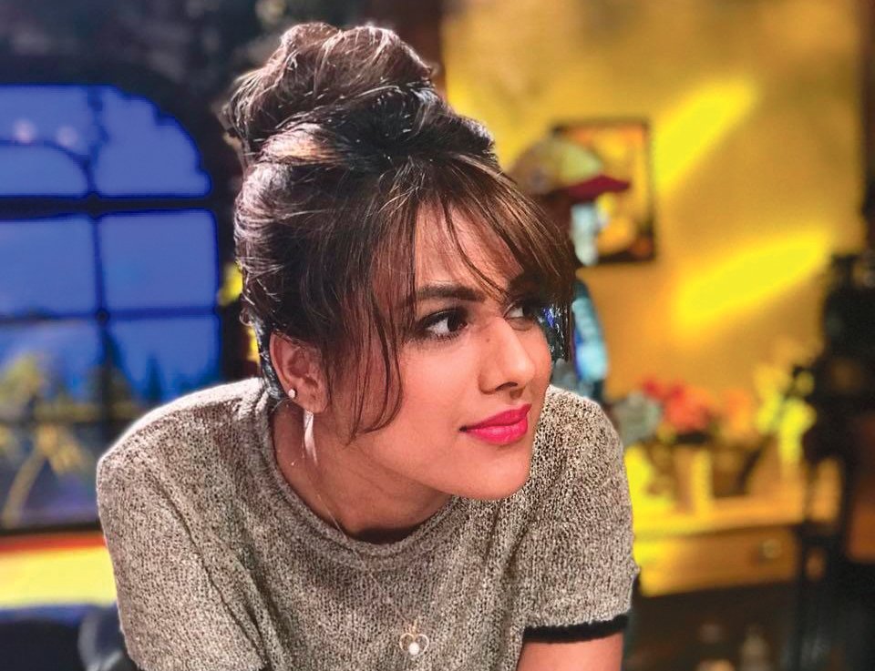 Nia-Sharma-6