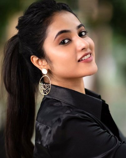 Priyanka-Arul-Mohan-11