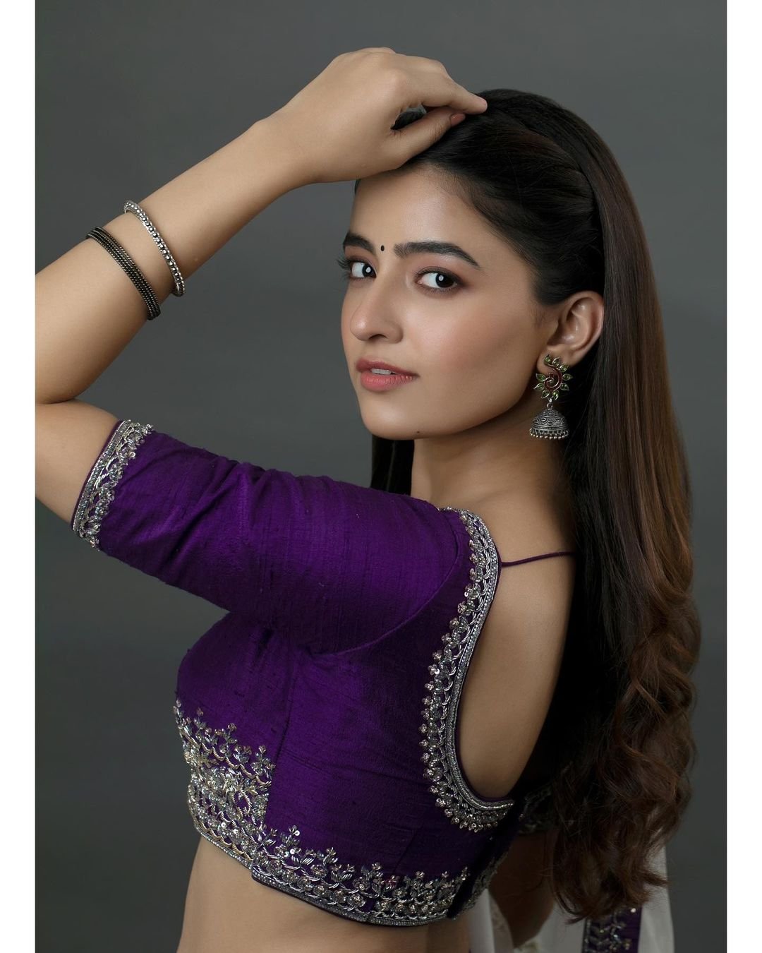 Rukshar-Dhillon-22