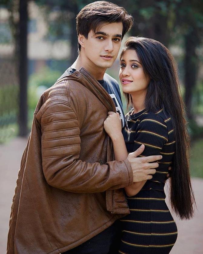 Shivangi-Joshi-15