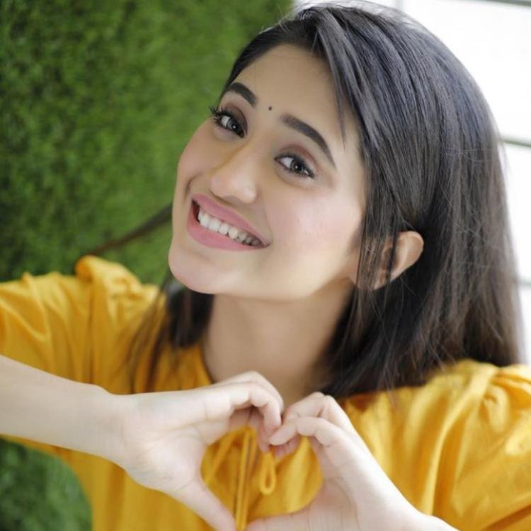 Shivangi-Joshi-6
