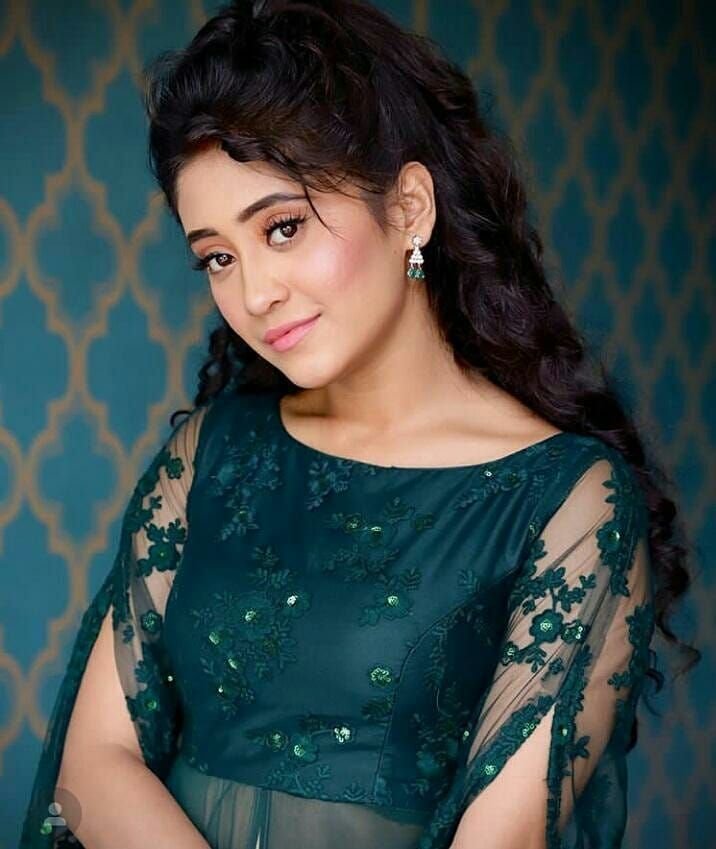 Shivangi-Joshi-7