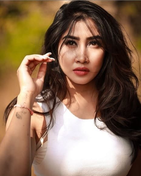 Sofia-Ansari-9